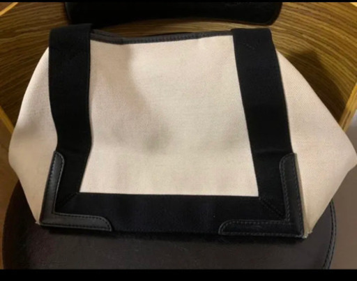 BALENCIAGA カバス  Mです。