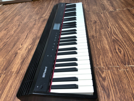 【値下げ】電子ピアノ　Roland 61鍵キーボード GO-61P  ピアノ台・イスセット