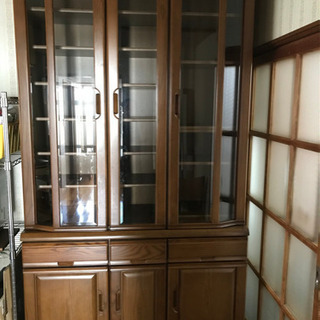 至急‼️アンティーク食器棚【できれば本日取引希望】