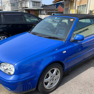 お洒落なゴルフのオープンカー🚙の画像