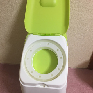 アップリカ オムツ消臭ボックス 美品 引き取りのみ