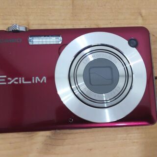 CASIOデジカメ EXILIM EX-S10 レッドの画像
