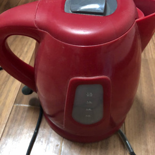 電気ケトルの画像