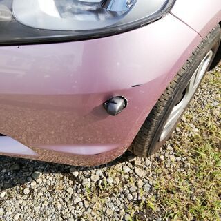 ピンクメタリックのフィット3万キロ！燃費も良くて車検2年渡し、点検済、ムーンルーフ付き！ の画像