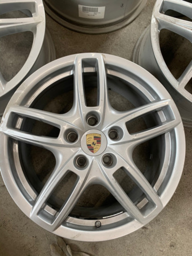 ポルシェカイエン19インチ