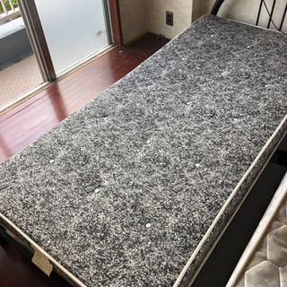 シングルベッド