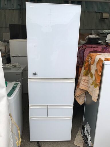 美品！！！　東芝　タッチパネル開閉式　自動製氷機能付き　４２０リッター　５ドア冷蔵庫　６９，９８０円（税込み）