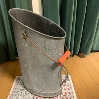 バケツ型インテリアの画像