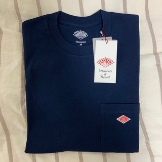 Danton 紺色Tシャツ