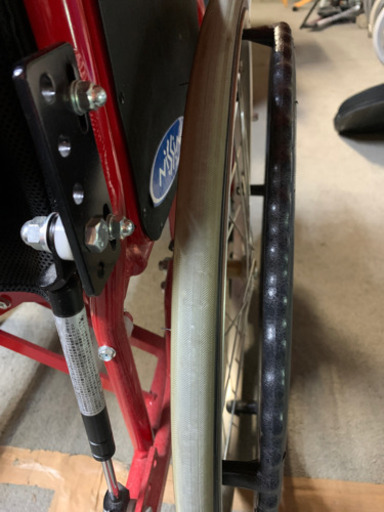 車椅子　スポーツ車椅子？　サスペンション付き　中古
