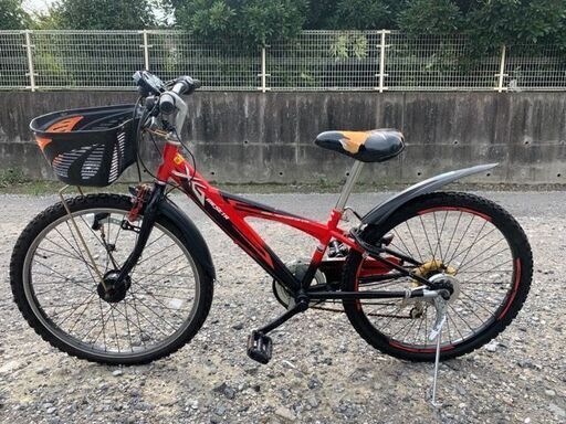 24インチ　子供用自転車　2018年あたり　ギア付きオートライト　スピードメーター付き　中古美品