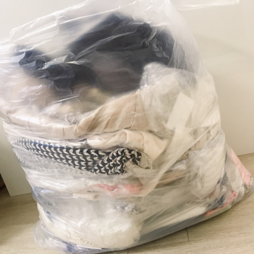 新品mjukaミューカ高価衣類大きい袋いっぱい