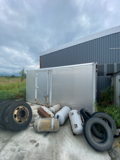 どれでも4t2tコンテナ　ガレージ　物置