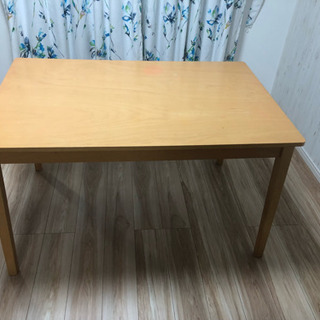 ダイニングテーブル差し上げます。の画像