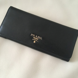 PRADA 長財布　黒