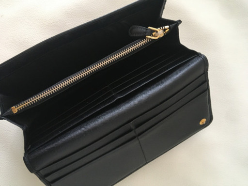 PRADA 長財布　黒