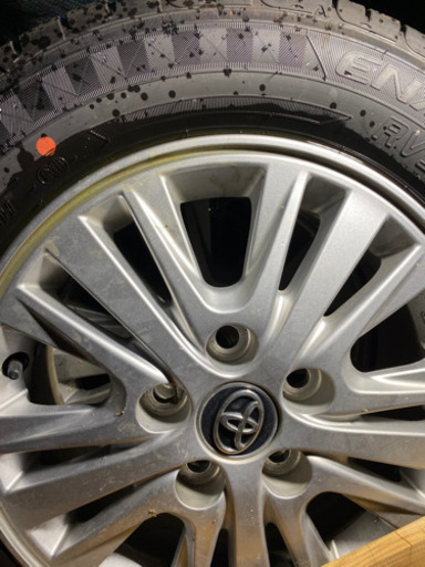 ヴォクシー80系　純正夏用タイヤ