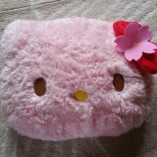 キティちゃんクッション