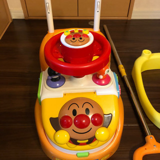 アンパンマン　車
