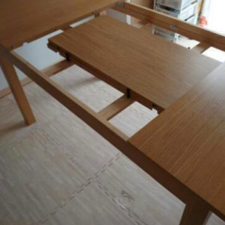 IKEA ダイニングテーブル 伸長式 ビュースタ BJURSTA 4〜8人用