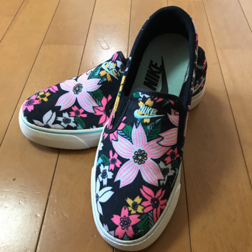 NIKE ナイキ　桜　スニーカー　スリッポン