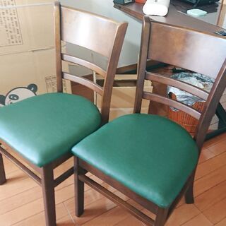 椅子二脚の画像