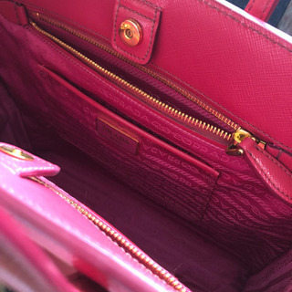 PRADA ハンドバッグの画像