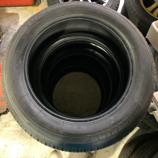 ブリジストン　夏タイヤ　215/55/17 9〜9.5部溝 ブリジストン 夏タイヤ 215/55/17 9〜9.5部溝