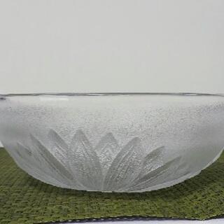 サラダボウル 大鉢 中鉢 深鉢 ガラス 食器 レトロ 花 切り子 深皿の画像
