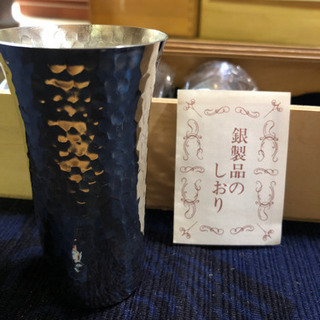 銀製品の一口ビールコップの画像