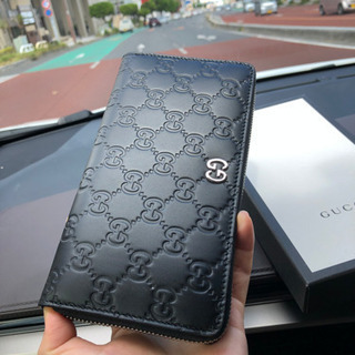 GUCCI 財布　グッチ シグネチャー レザー ジップアラウンドウォレット
