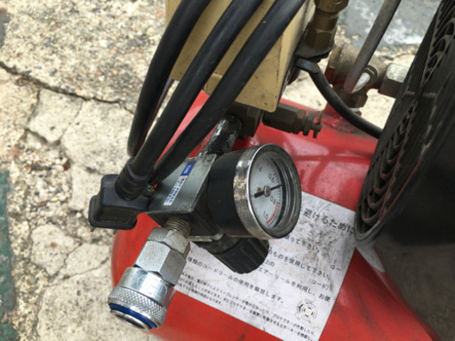 お話中❗️100V エアーコンプレッサー　25L 実働品　DIY用品