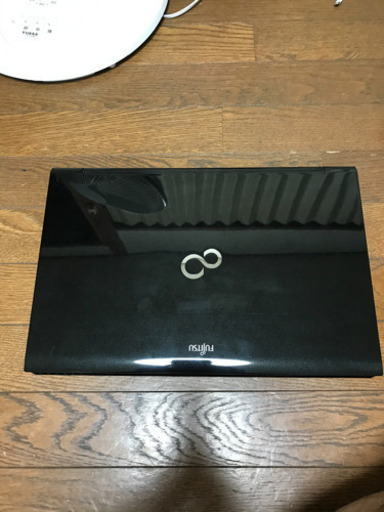 FUJTSU LIFEBOOK AH45/K SSD搭載で動作サクサク♪ BluRayディスク10枚オマケ