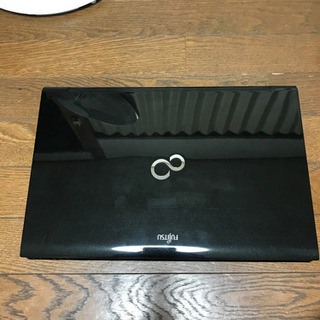 FUJTSU LIFEBOOK AH45/K SSD搭載で動作サクサク♪ BluRayディスク10枚オマケ