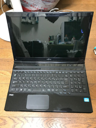 FUJTSU LIFEBOOK AH45/K SSD搭載で動作サクサク♪ BluRayディスク10枚オマケ