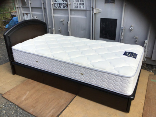 引き渡し決定！フランスベット　シングル　引き出しあり。