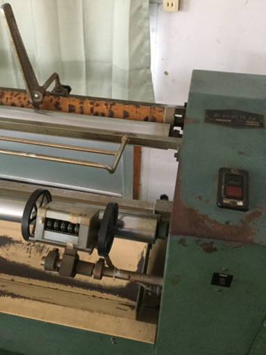 中古　古い　巻き取り機　検長機　１００V　幅170　　奥行52　　高さ111　 （ｃｍ）　巻取機　生地　布地　検反機