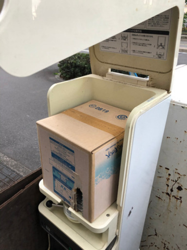 サントリー　ウォーターサーバー