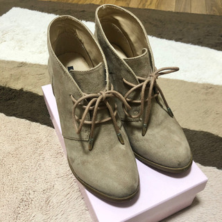 forever 21 スエード　レースアップ　ブーティ