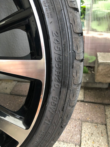 20インチ アルミホイールタイヤ付き　アルヴェルなどに　値下げしました