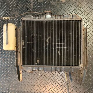 スズキ　ジムニー　660　ターボ　ラジエーター　中古　JA11　札幌発