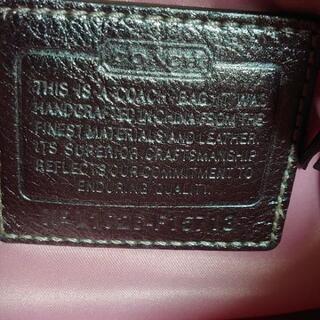 COACHレディースショルダーバッグの画像