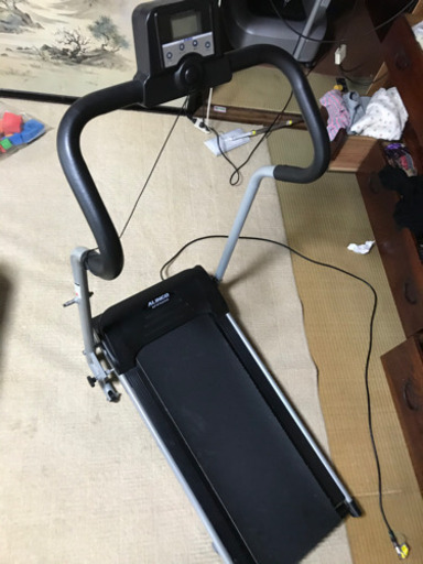 ランニングマシン　