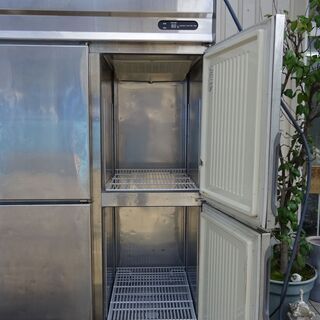 フクシマ 業務用冷凍冷蔵庫 6ドア 2007年 URD-64PMTA1(改) 水冷式 三相200V 動作品の画像