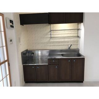 初期費用85000円鍵交換のみ家賃１カ月無料＆保証人不要＆仲介手数料0円保証会社＆家財保険全て含まれております。 物件待ち合わせにてご見学＆ご契約可能です。お問い合わせお待ちしております ペアパレス102 ＯＲｉＡｉ（オリアイ）不動産がLINE公式アカウントに登場！お得な情報を受け取るには、以下のリンクから友だち追加してください。https://lin.ee/g7Kl1pG メールお問い合わせ　tasuku.home.sakai@gmail.com ホームページにも　初期費用抑えた物件多数掲載しております - 不動産