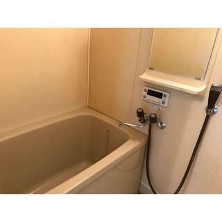 初期費用85000円鍵交換のみ家賃１カ月無料＆保証人不要＆仲介手数料0円保証会社＆家財保険全て含まれております。 物件待ち合わせにてご見学＆ご契約可能です。お問い合わせお待ちしております ペアパレス102 ＯＲｉＡｉ（オリアイ）不動産がLINE公式アカウントに登場！お得な情報を受け取るには、以下のリンクから友だち追加してください。https://lin.ee/g7Kl1pG メールお問い合わせ　tasuku.home.sakai@gmail.com ホームページにも　初期費用抑えた物件多数掲載しております − 群馬県