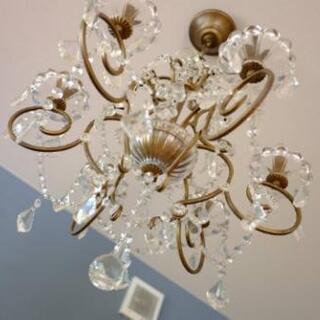 アンティーク調シャンデリア6灯の画像