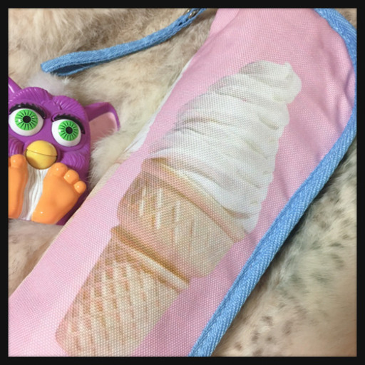 ご購入者様決定[夢可愛い]ソフトクリーム ペットボトルケース ピンク水色 夢かわファンシー雑貨