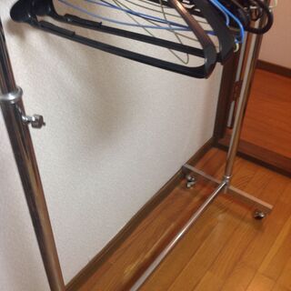 ハンガーラック