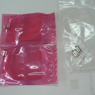 ウインカー用電球（９ｍｍ）４ヶ、６Ｖ、８Ｗ、２ヶ新品（２ヶほぼ新品）